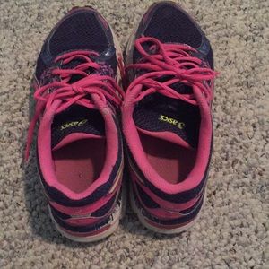 Asics Running Shoes Women’s Size 7
